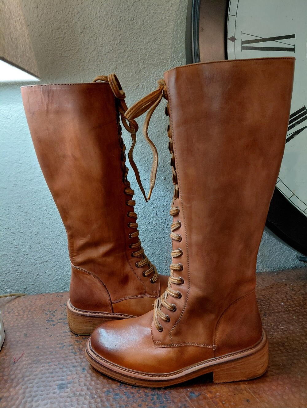 Vintage Foundry Co. Sz. 8 Tan Leather Sadelle Lace Up Boots - Picture 9 of 16